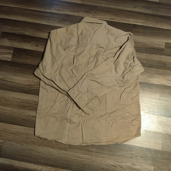 Magellan Sportswear Shooting Shirt - Picture 3 of 4